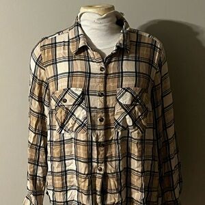 Plaid Button-Up Shirt in Tan and Black